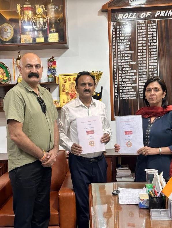 महाविद्यालय ऊना और पालमपुर (काँगड़ा) के श्री साईं विश्वविद्यालय ने एमओयू पर किए हस्ताक्षर