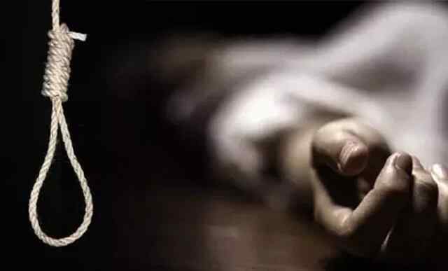 दर्दनाक घटना: पति-पत्नी ने एक ही फंदे से लगाई फांसी,  14 महीने पहले हुई थी शादी