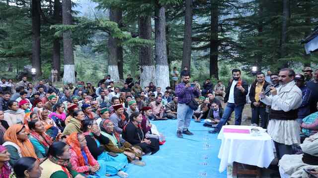 बड़ा भंगाल में मुख्यमंत्री बोले, राजनीति करने नहीं दुख-दर्द बांटने आया हूं