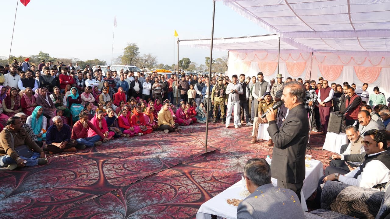 सीएम सुक्खू ने रखी पालमपुर हेलीपोर्ट की आधारशिला, यात्रियों को मिलेगी ये सुविधाएं