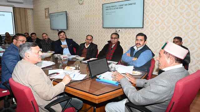 शिमला शहर की भीड़-भाड़ कम करने को लेकर मंत्रिमंडलीय उप-समिति में मंथन