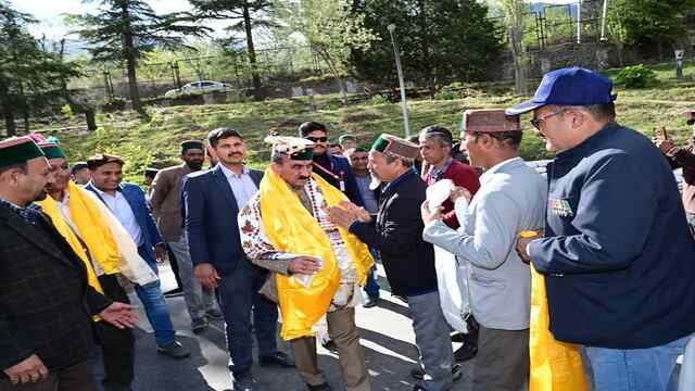 मुख्यमंत्री ने खोला खजाना—स्कूल, आश्रम और विश्राम गृह के लिए करोड़ों मंजूर