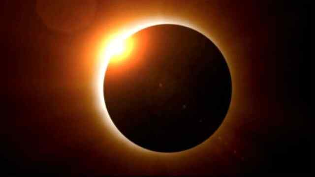Surya Grahan 2026: कर्क राशि में लगेगा सबसे लंबा सूर्यग्रहण, इन राशियों के शुरु होंगे बुरे दिन