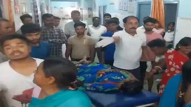 काम पर जा रहे 3 मजदूरों को Van ने रौंदा, 2 की मौत, 1 गंभीर घायल