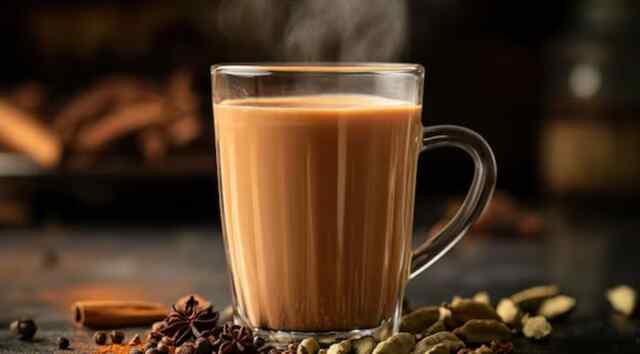 Health Tips: दिनभर में कितनी बार चाय पीनी चाहिए, जानें Expert की राय