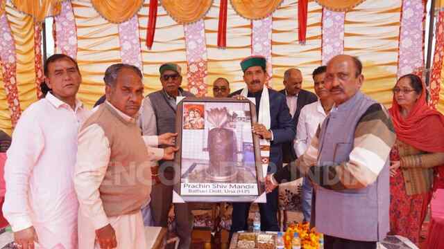उपमुख्यमंत्री ने महाशिवरात्रि पर ऐतिहासिक शिव मंदिर, बाथड़ी में की पूजा-अर्चना