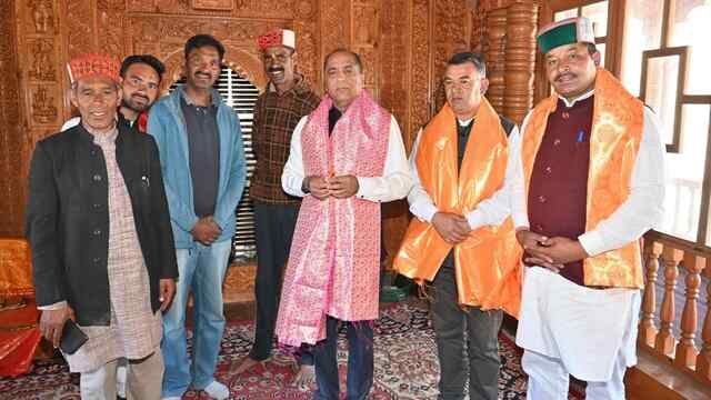 सराज में पूर्व मुख्यमंत्री एवं नेता प्रतिपक्ष का तूफानी चुनाव प्रचार, कांग्रेस सरकार पर साधा निशाना