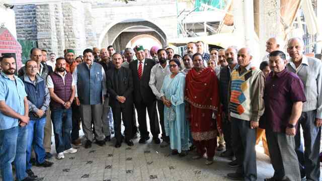कण्डाघाट क्षेत्र के प्रतिनिधिमंडल ने मुख्यमंत्री ठाकुर सुखविन्द्र सिंह सुक्खू से की भेंट