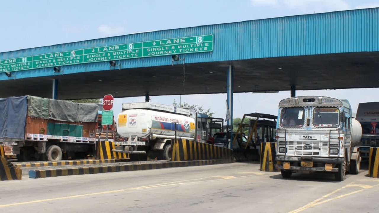अब Toll पर पेमेंट करने के बदले नियम, इस दिन से पूरे देश में हो जाएंगे लागू