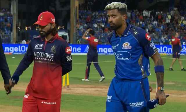 MI vs RCB : मुंबई इंडियंस ने जीता टॉस, बेंगलुरु करेगी पहले बल्लेबाजी, देखें Playing-11