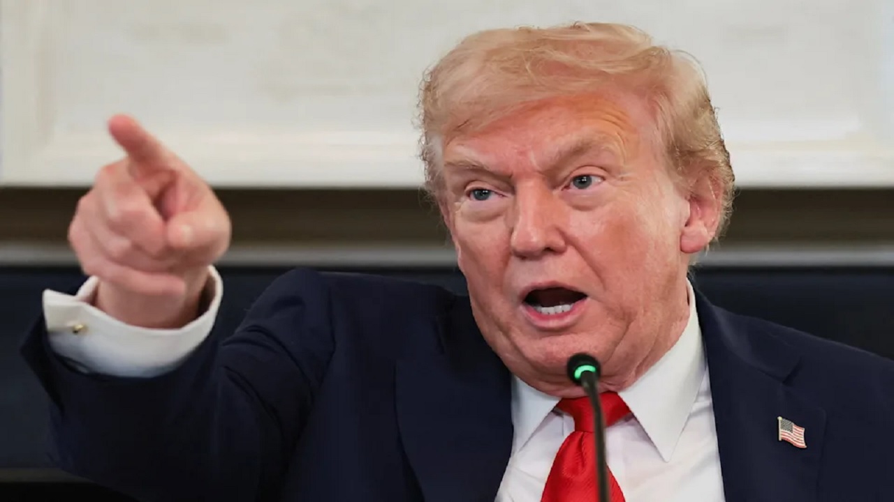 अमेरिका के पूर्व राष्ट्रपति पर भड़के Donald Trump, बोले – ‘अपने देश से बुरे लोगों को निकालना होगा’