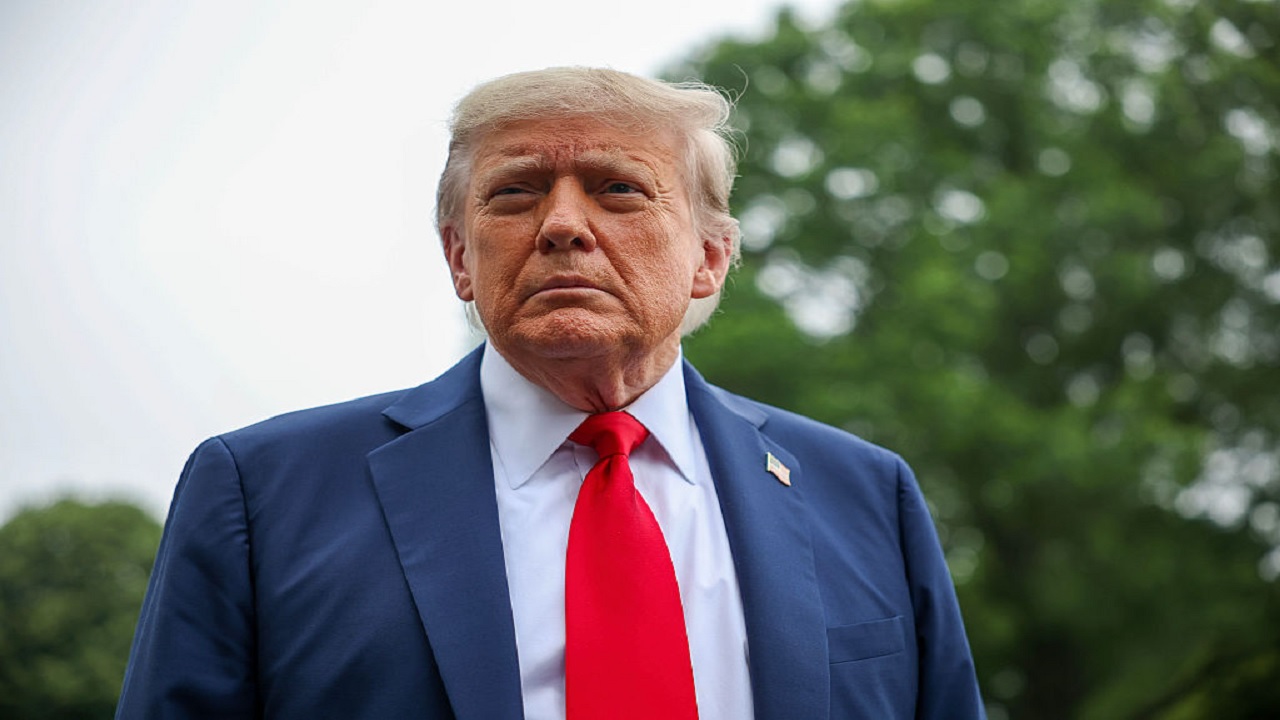 ‘जल्द सुलझा दूंगा पाकिस्तान-अफगानिस्तान का विवाद’, राष्ट्रपति Donald Trump ने किया दावा
