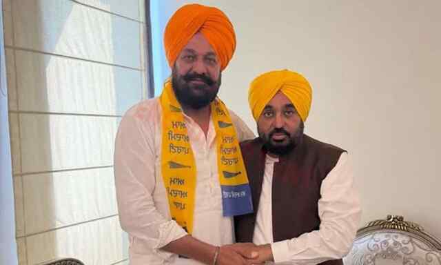 Punjab News: अकाली दल को झटका, हलका इंचार्ज गुरइकबाल सिंह आप पार्टी में शामिल