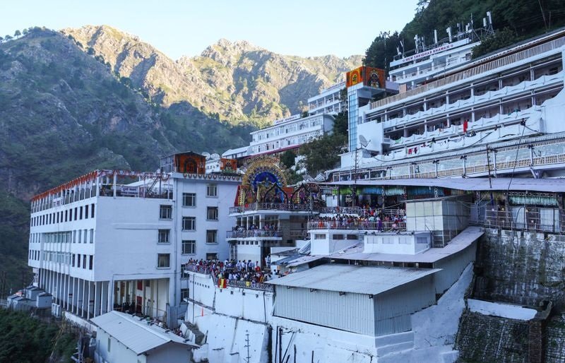 माता वैष्णो देवी जाने वाले श्रद्धालुओं के लिए खुशखबरी, इस परेशानी से मिली निजात