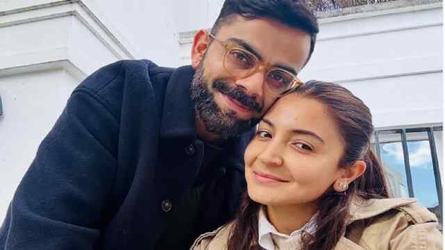 Virat Kohli के Instagram ने मचाई खलबली, फैंस ने Anushka Sharma से पूछ डाले सवाल