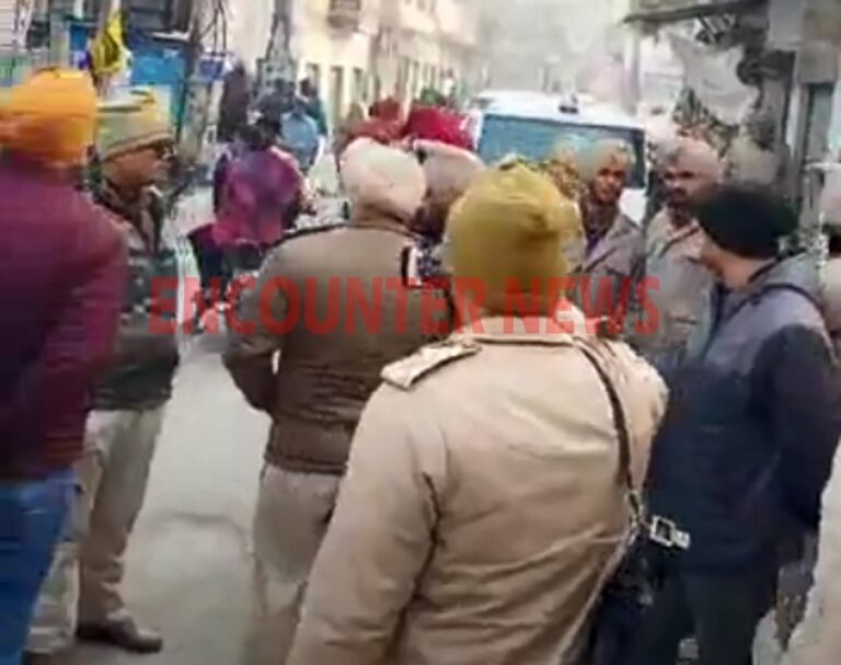 Punjab News: नगर निगम चुनाव के लिए वोटिंग शुरू, इस बूथ पर EVM खराब