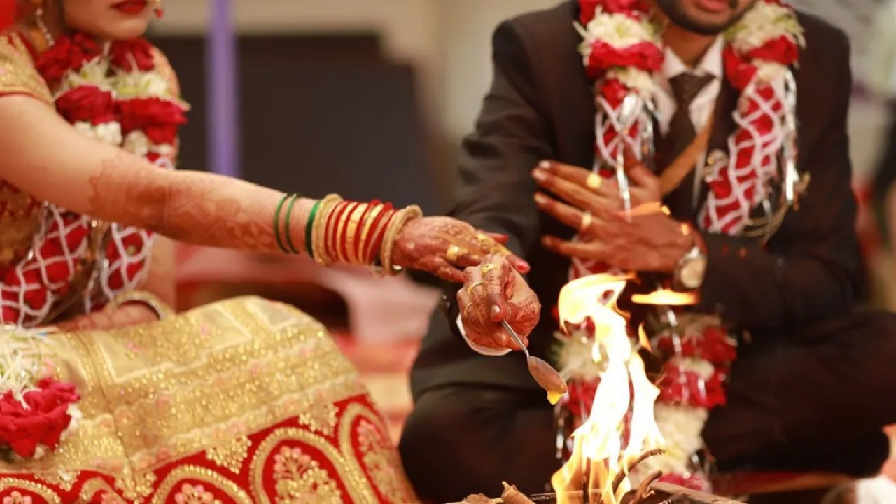 देवउठनी एकादशी से शुरु हुए मांगलिक कार्य, November में शादी के लिए ये मुहूर्त रहेंगे शुभ