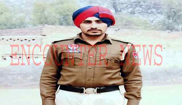 Punjab: आधा किलो हेरोइन के साथ पुलिस कर्मी गिरफ्तार