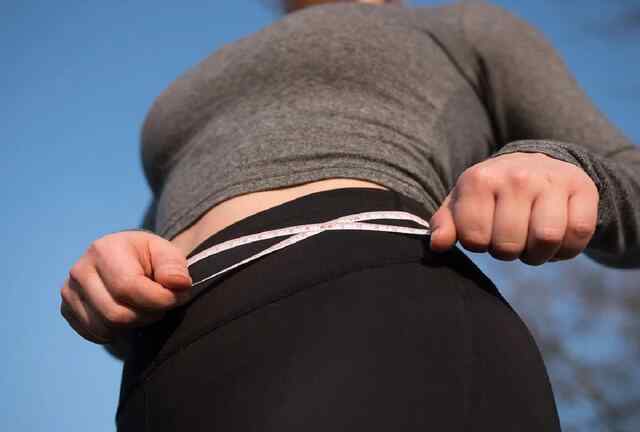 Health Tips : जानें वजन घटाने में सौंफ का पानी कितना फायदेमंद है