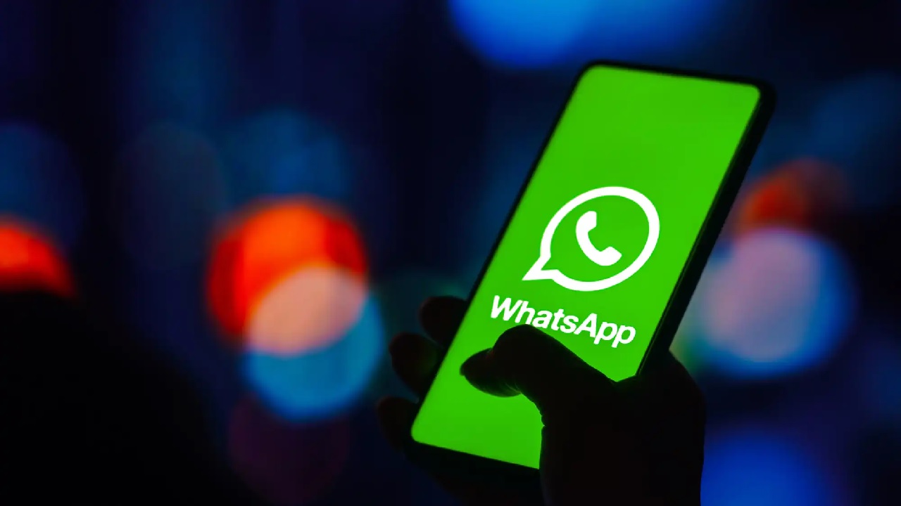 Whatsapp के सामने फीका पड़ा Arattai ऐप, 100 की रैंकिंग से हुआ बाहर