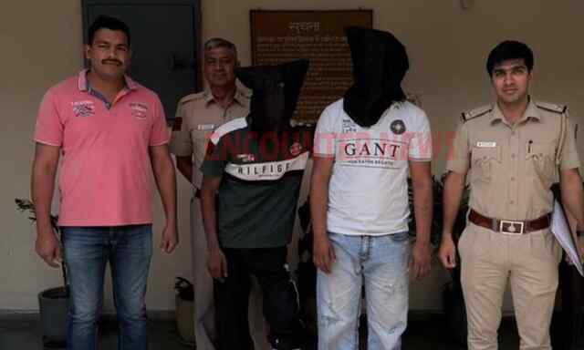 पुलिस पर गाड़ी चढ़ाने की कोशिश, हथियारों सहित 5 आरोपी गिरफ्तार