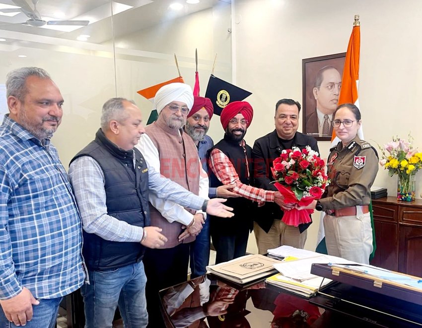 Jalandhar News: Model Town Market Society के सदस्य CP से मिले