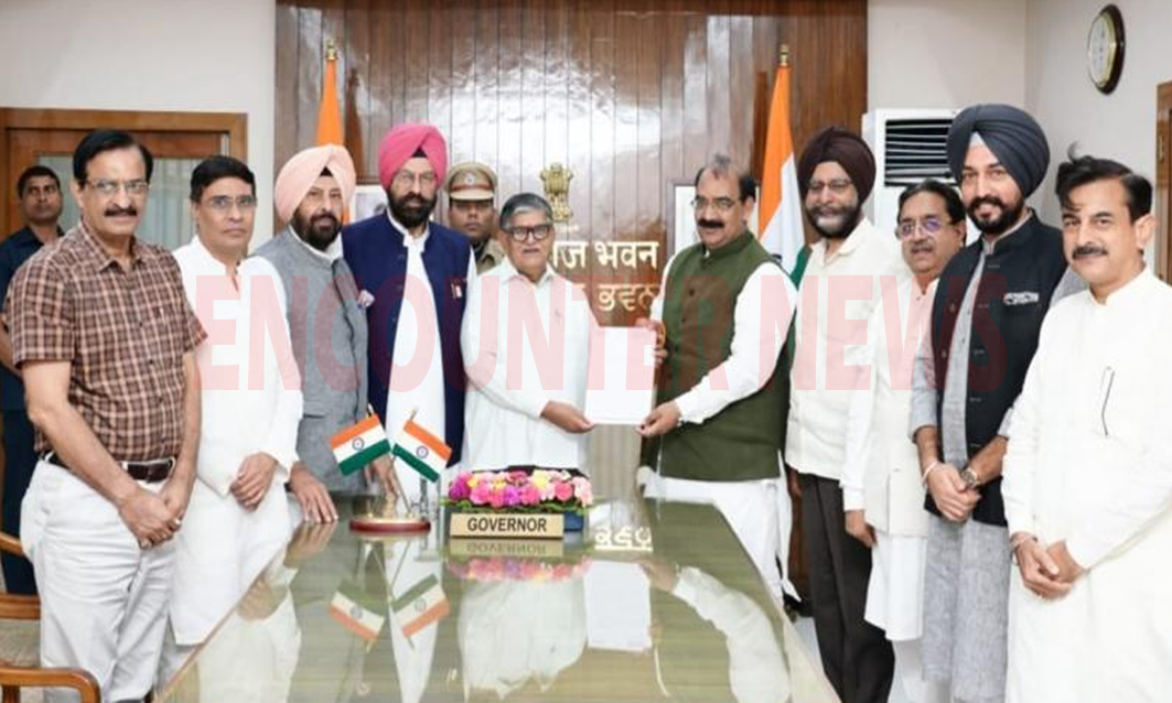 Punjab News: राज्यपाल गुलाब चंद कटारिया से मिला बीजेपी प्रतिनिधिमंडल
