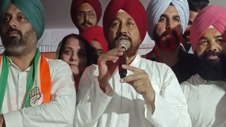 Jalandhar News: चुनाव प्रचार में Congress MP Channi ने नीटू शटरां वाला का नाम लेकर Bittu पर कसा तंज, देखें वीडियो